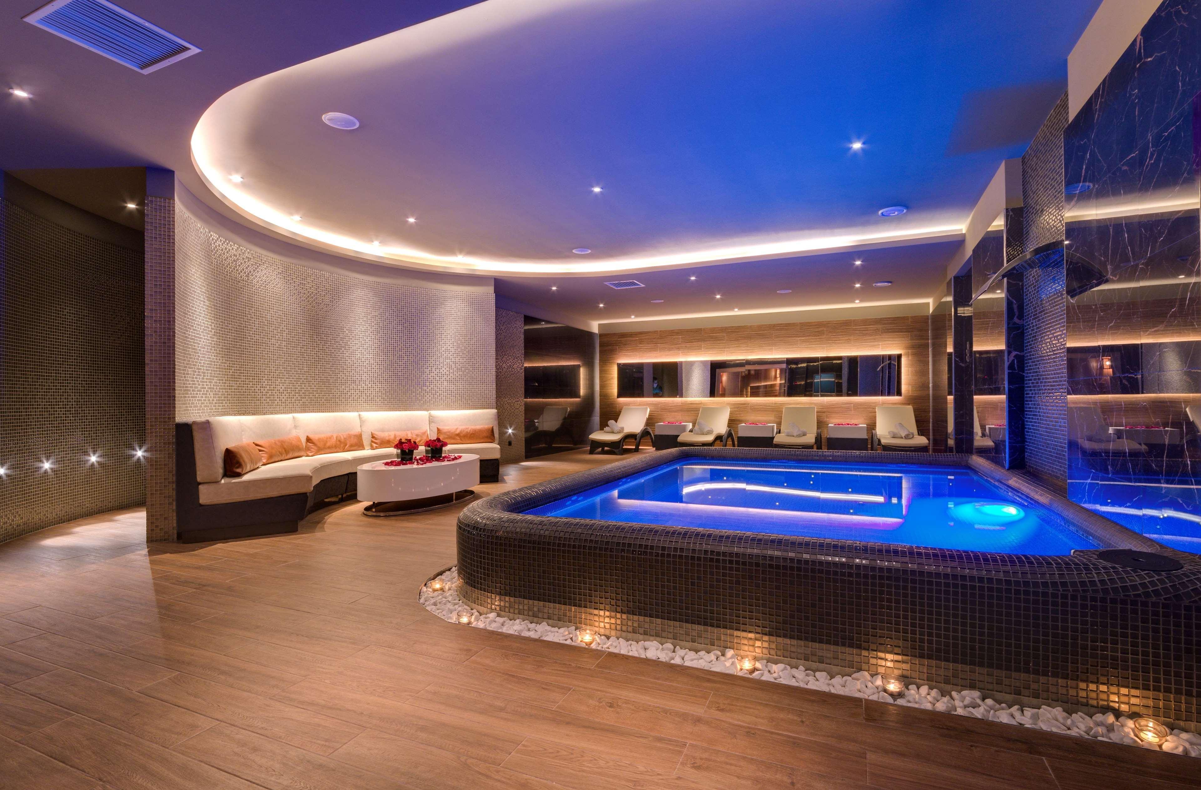 Radisson Blu Leogrand Hotel Chişinău Extérieur photo