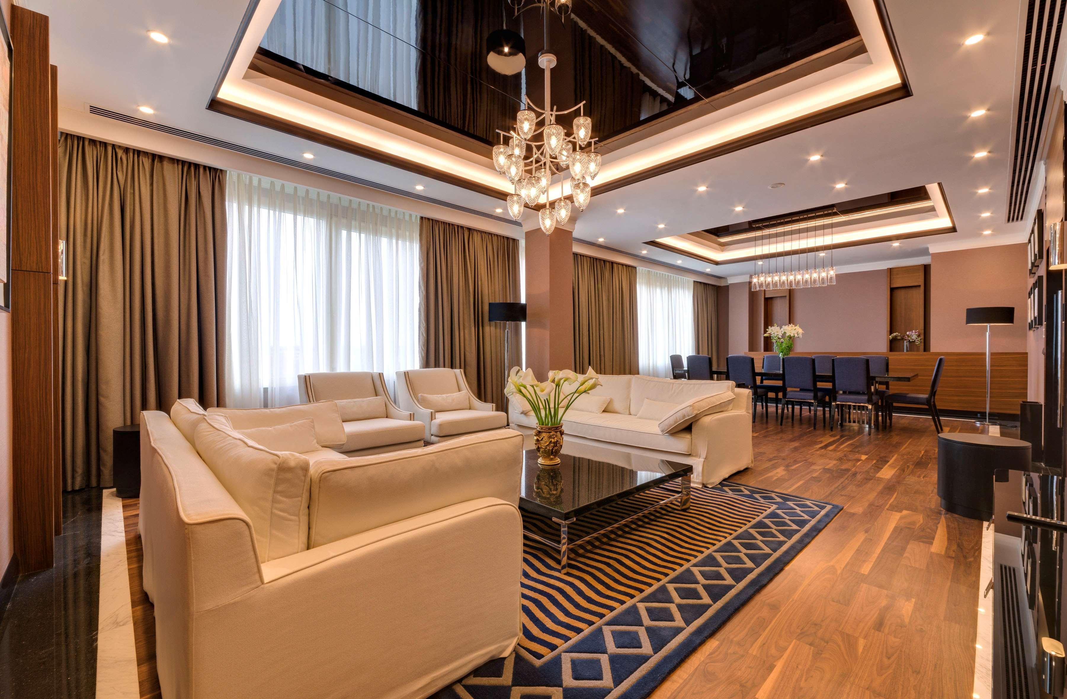 Radisson Blu Leogrand Hotel Chişinău Extérieur photo