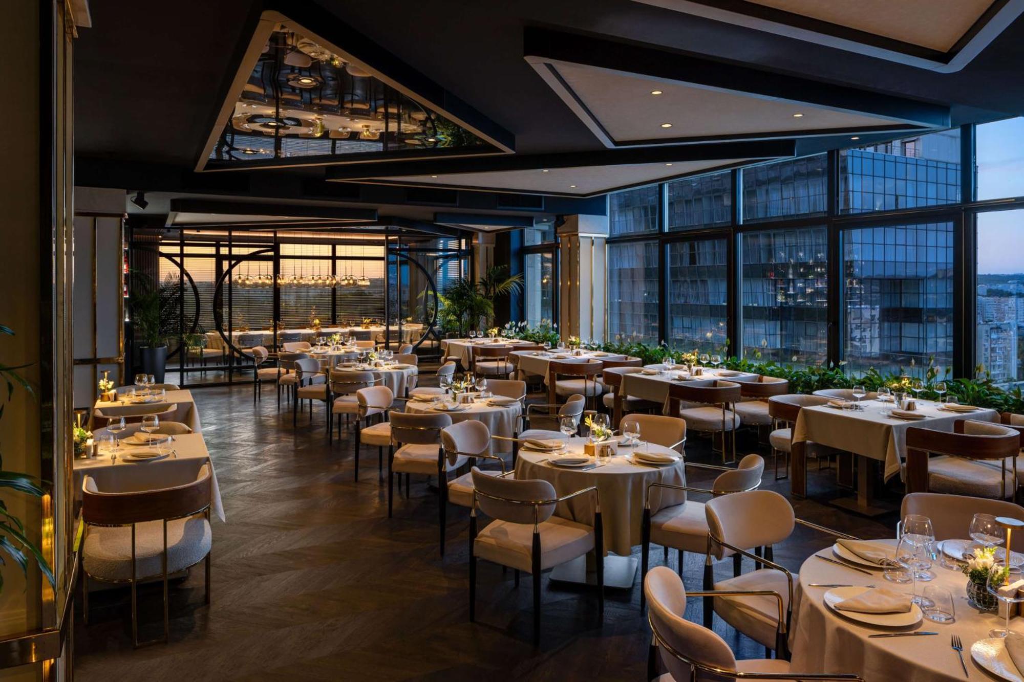 Radisson Blu Leogrand Hotel Chişinău Extérieur photo