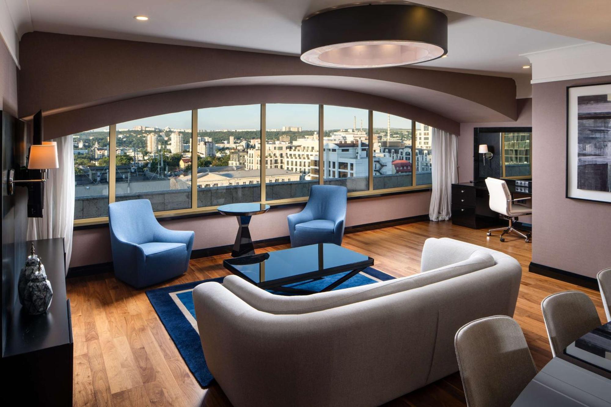 Radisson Blu Leogrand Hotel Chişinău Extérieur photo