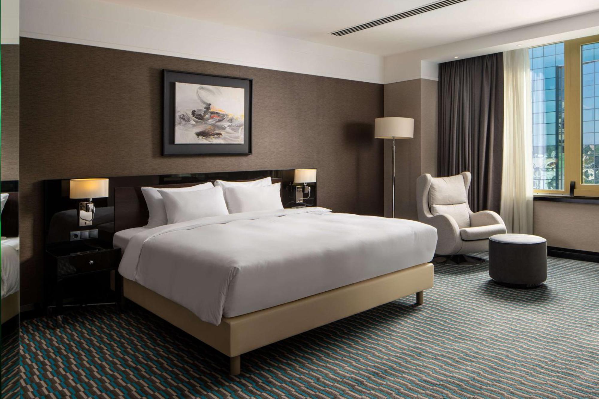 Radisson Blu Leogrand Hotel Chişinău Extérieur photo
