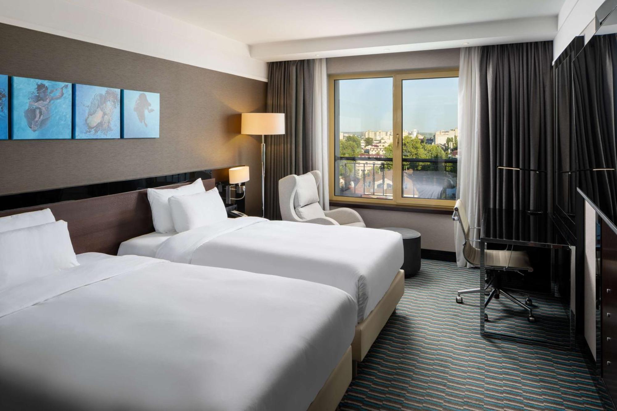 Radisson Blu Leogrand Hotel Chişinău Extérieur photo
