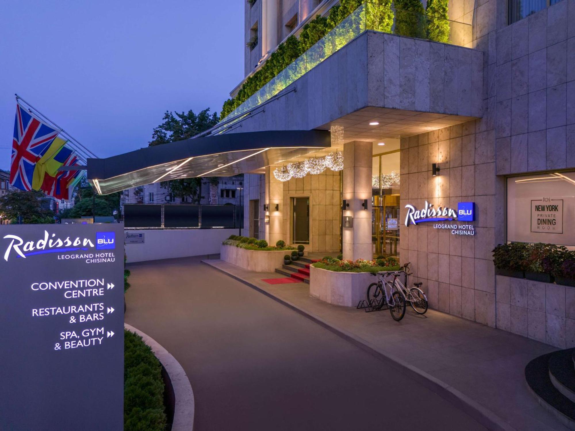 Radisson Blu Leogrand Hotel Chişinău Extérieur photo